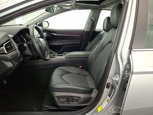 Celestial Silver Metallic 2023 Toyota Camry SE
