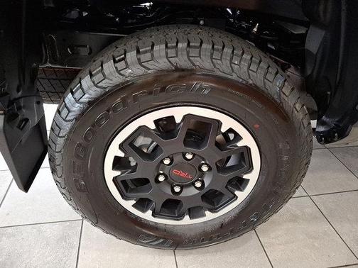 2025 Toyota Tacoma TRD Off Road