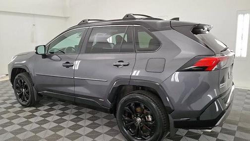2024 Toyota RAV4 Hybrid SE