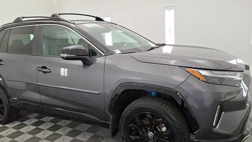 2024 Toyota RAV4 Hybrid SE