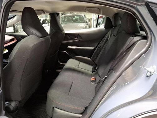 2025 Toyota Prius L
