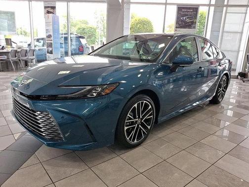 2025 Toyota Camry XLE