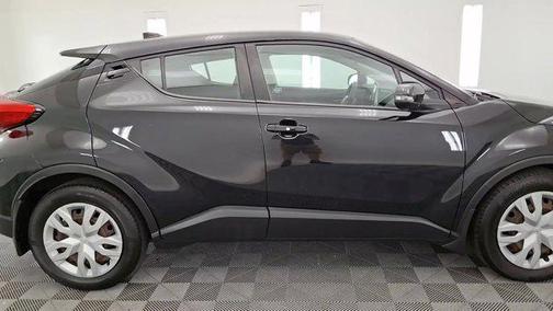 2020 Toyota C-HR LE