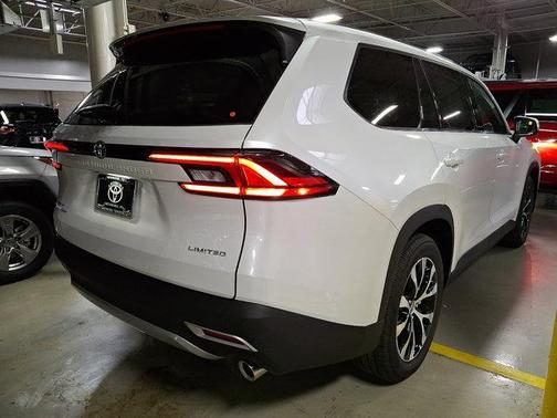 2026 Toyota Grand Highlander Hybrid Limited MAX