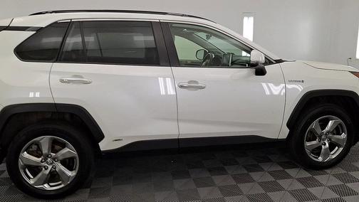 Blizzard Pearl 2020 Toyota RAV4 Hybrid Limited