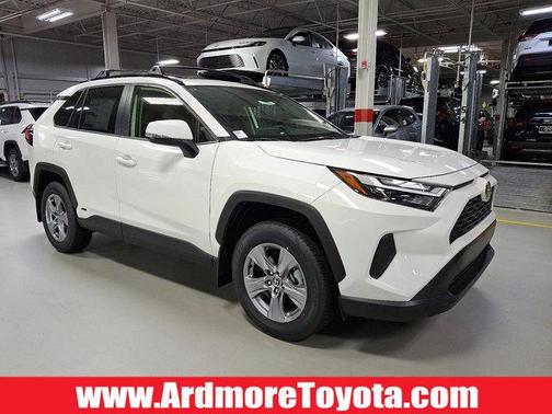 2025 Toyota RAV4 Hybrid XLE
