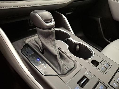 Gray 2021 Toyota Highlander XLE