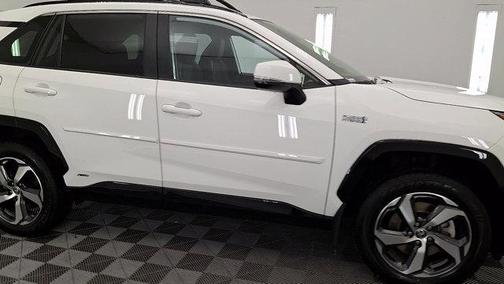 2024 Toyota RAV4 Prime SE