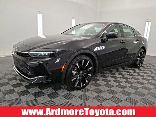 2024 Toyota Crown Platinum