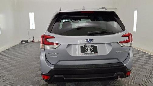 Ice Silver Metallic 2021 Subaru Forester Limited
