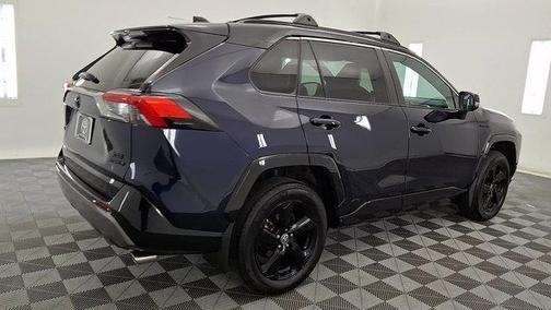 2021 Toyota RAV4 Hybrid SE
