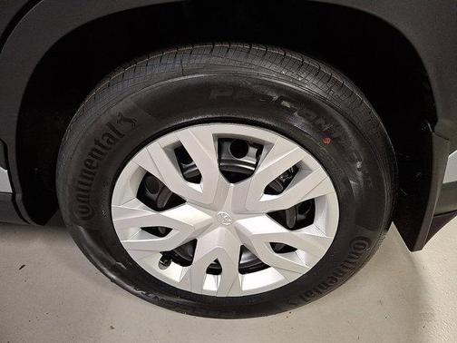 Sonic Silver 2026 Toyota Corolla Cross L