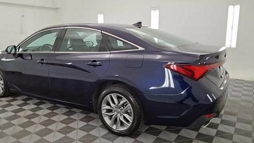 2021 Toyota Avalon XLE