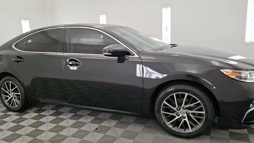 2017 Lexus ES 350 Base