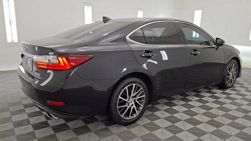 2017 Lexus ES 350 Base