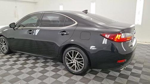 2017 Lexus ES 350 Base