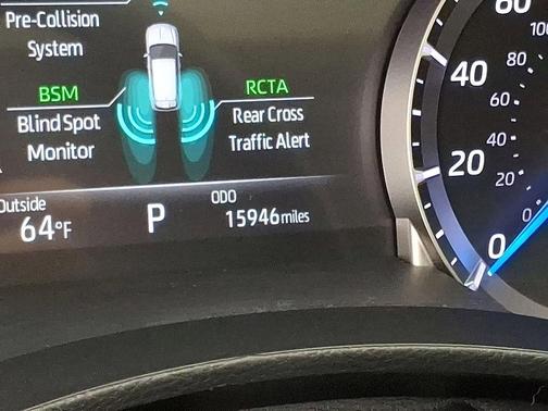 Midnight Black Metallic 2024 Toyota Highlander Hybrid XLE