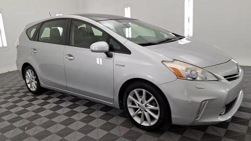 2013 Toyota Prius v Five
