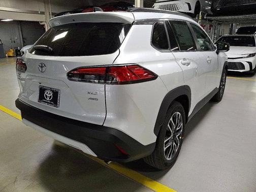 Wind Chill Pearl 2026 Toyota Corolla Cross XLE