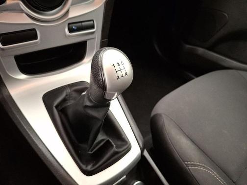 Tuxedo Black 2015 Ford Fiesta SE