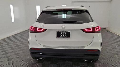 White 2022 Mercedes-Benz GLA 250 4MATIC
