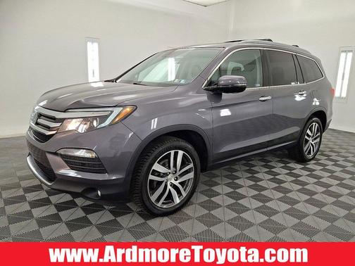 Modern Steel Metallic 2018 Honda Pilot Touring