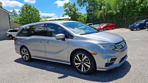 Gray 2018 Honda Odyssey Elite