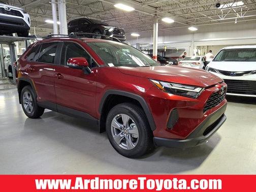 2025 Toyota RAV4 Hybrid XLE