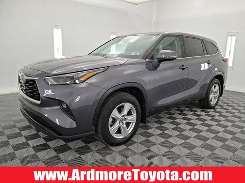 2022 Toyota Highlander LE