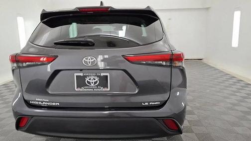 2022 Toyota Highlander LE