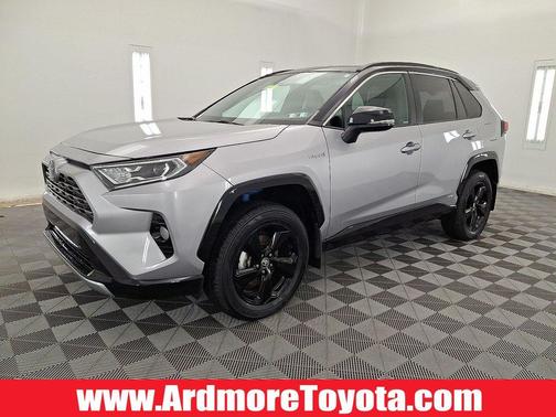 Silver Sky Metallic/Midnight Black Metallic 2021 Toyota RAV4 Hybrid SE