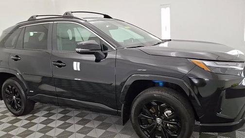 2023 Toyota RAV4 Hybrid SE