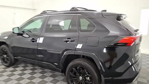 2023 Toyota RAV4 Hybrid SE