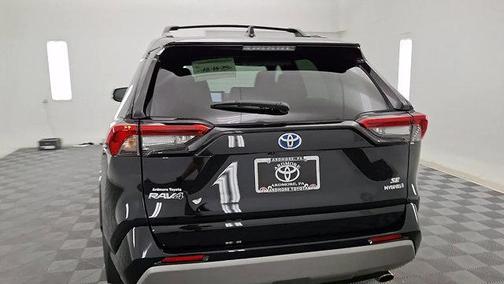 2023 Toyota RAV4 Hybrid SE