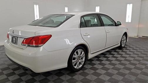 2011 Toyota Avalon Base