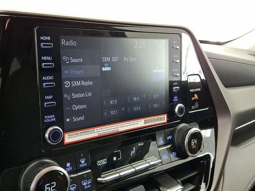Magnetic Gray Metallic 2022 Toyota Highlander LE