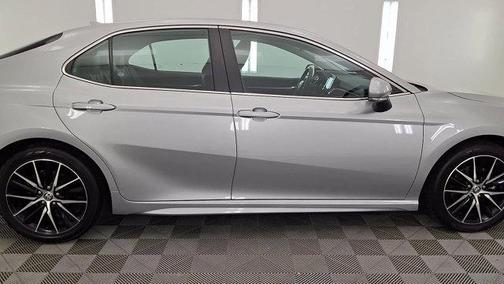Celestial Silver Metallic 2024 Toyota Camry SE