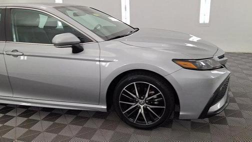 Celestial Silver Metallic 2024 Toyota Camry SE