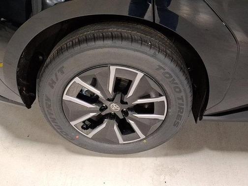 2026 Toyota bZ XLE Plus