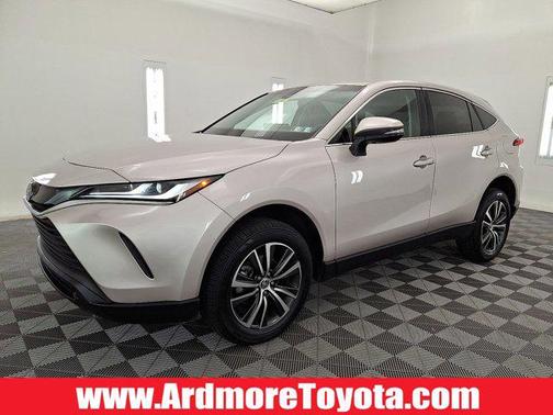 2023 Toyota Venza LE