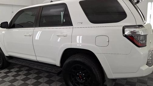 Super White 2018 Toyota 4Runner SR5 Premium