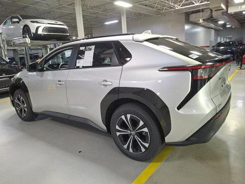 2025 Toyota bZ4X XLE