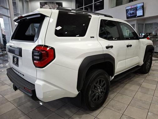 2025 Toyota 4Runner SR5
