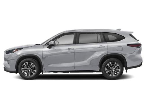 Celestial Silver Metallic 2023 Toyota Highlander XLE
