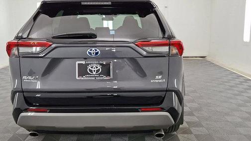 2024 Toyota RAV4 Hybrid SE