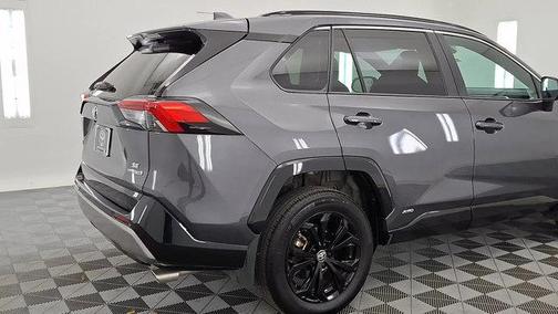 2024 Toyota RAV4 Hybrid SE