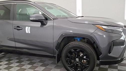 2024 Toyota RAV4 Hybrid SE