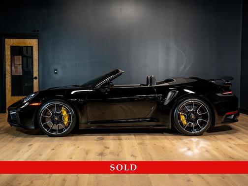 2021 Porsche 911 Turbo S