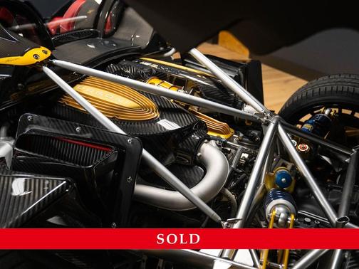 2017 Pagani Huayra Roadster 