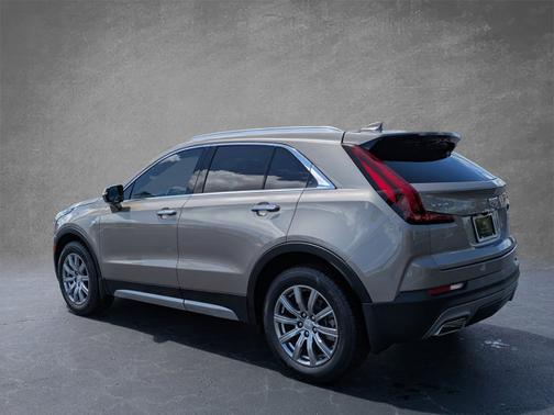 2023 Cadillac XT4 FWD Premium Luxury